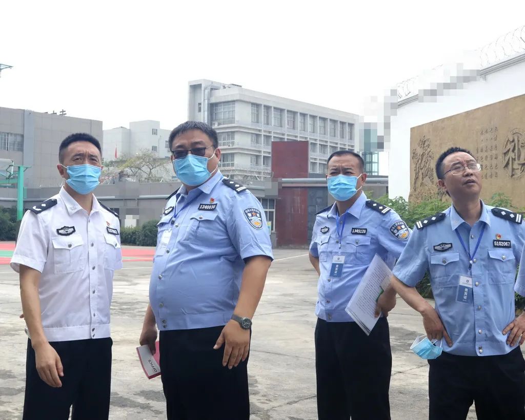 省际警务交流协作安全交叉检查工作组到省成都强戒所检查指导(1) 省际警务交流协作安全交叉检查工作组到省成都强戒所检查指导(1)